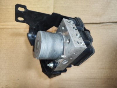 Насос abs maserati levante 2021 6701574210 фото №1