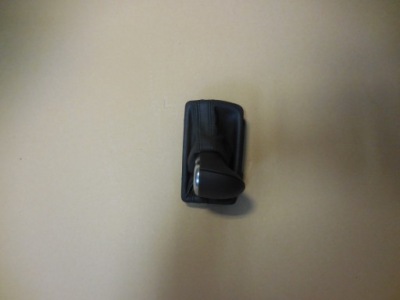 Ручка перемикання передач audi оригінальний номер 8k1713139r фото №1