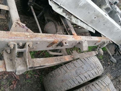 Ресора задня nissan atleon 2001 фото №1