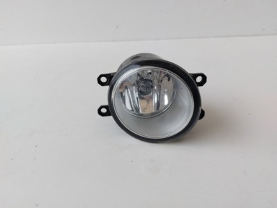 Toyota avensis iii протитуманна фара правий 89210656 оригінал фото №1