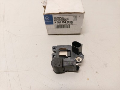 Mercedes 0031548306 регулятор напруги генератора фото №1