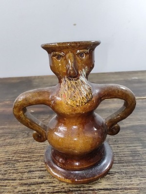 Stary świecznik ceramiczny