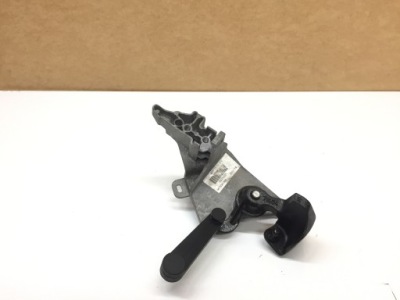 Peugeot 308 ii 1.2thp кронштейн тросов передач фото №1