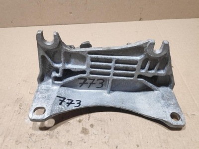 Кронштейн подушка двигателя кронштейн 1.4tce renault megane iii 112200014r фото №1