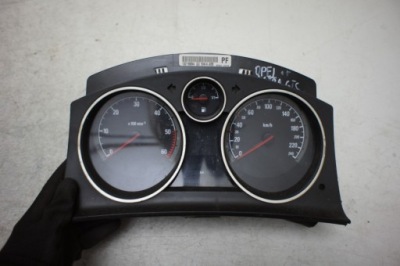 Opel astra h iii счетчик приборы 13216684 фото №1