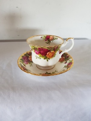 Filiżanka porcelana Royal Albert Old Country Roses
