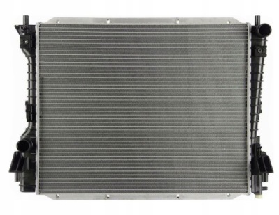 Радиатор воды ford mustang 5,0 v8 2011- 2014 фото №1