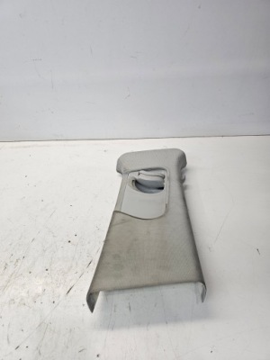 Защита стойка b правая audi q3 8u 8u0867244 фото №1