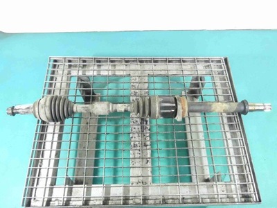 Привідний вал права toyota corolla verso ii 2.2 d4d фото №1