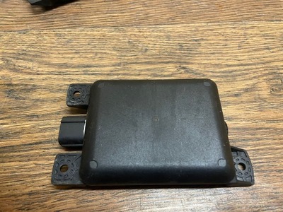 Mazda cx5 ka1f-6790c модуль перемикання поперечина правий задня фото №1