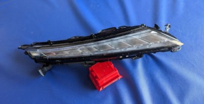 Лампа перед права drl led mitsubishi eclipse cross рестайлінг  edm92206010 фото №1