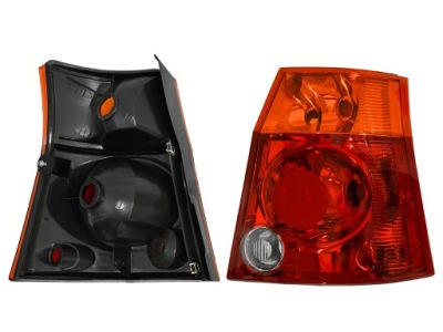 Chrysler pacifica 2004-2007 лампа задня права 5103330aa фото №1