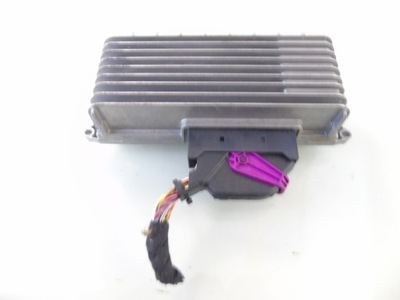 Усилитель радио audi a5 8t a4 b8 8t0035223j фото №1