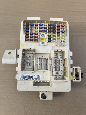 HYUNDAI TUCSON III - UNIT FUSES  