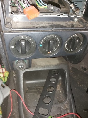 Панель обдув peugeot partner фото №1