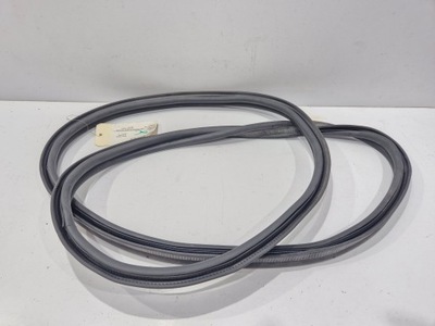 Оригінальна прокладка кришки багажника renault clio iv 4 фото №1