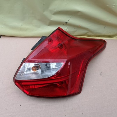 Ford focus mk3 11- лампа задняя правая хэтчбек 5 дверь europa фото №1