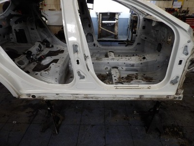 Mercedes a180 w176 поріг правий 650 фото №1