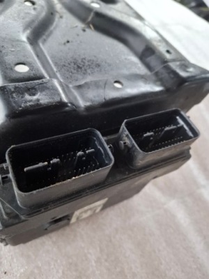 Блок управления бортовой компьютер suzuki swift mb 112300 1.3 8292 фото №1