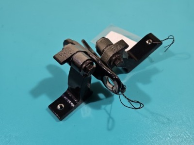 Петля дверь задний  левый volvo v90 31424587 31371586 фото №1