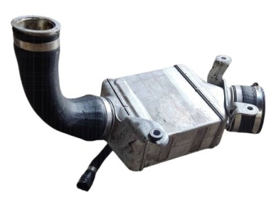 Интеркулер bmw 7 f01 f02 f03 f04 7575404 фото №1