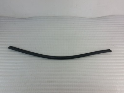 Mercedes c-klasa w205 прокладка pod капот фото №1