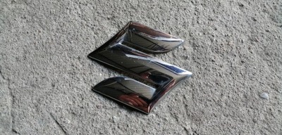 Suzuki alto 08-14 эмблема бампера фото №1