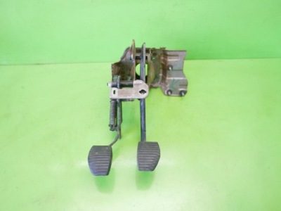 Педалі гальма зчеплення peugeot 207 phi 1.6vti 06- фото №1