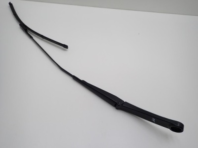 Рычаг щетка дворники правое europ porsche taycan фото №1