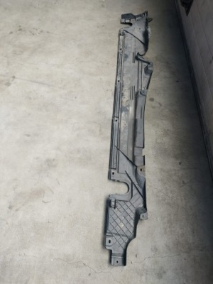 Touareg cayenne захист підвіска ліва 7p0825211d фото №1