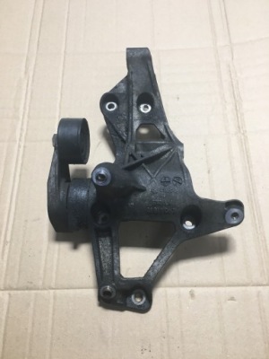 Кронштейн кронштейн компресора bmw f20 114i 1.6i фото №1