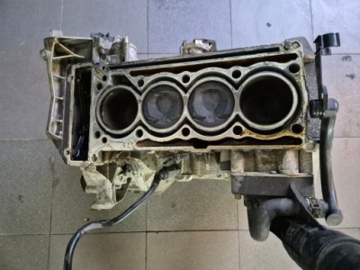 Блок двигуна kompletny wal поршні mercedes slk r172 1.8 cgi 271861 фото №1