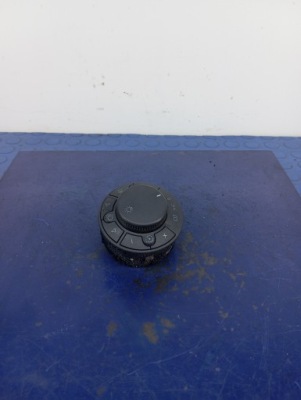 Opel corsa d переключатель света 132493397 фото №1