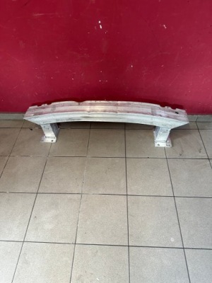 Audi e-tron 4ke балка передня перед фото №1