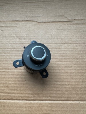 Alfa romeo stelvio панель перемикач 156152319 фото №1