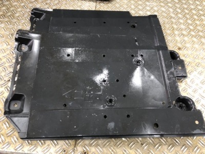 Lexus ct 200h захист підвіска 58168-76010 фото №1