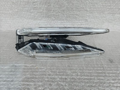 PORSCHE MACAN 95B ПОВОРОТНИК LED (СВЕТОДИОД ) ПРАВАЯ 95B941108A 95B953050A