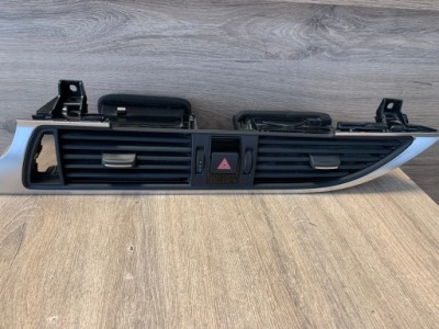 Решётка обдув средняя audi a6 a7 4g1820951d фото №1