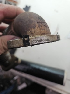 Шланг трубка egr вихлопних газів 147252403r master iii 3 фото №1