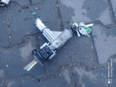 Замок зажигания колодка ключ scania 4 94l 260 фото №1