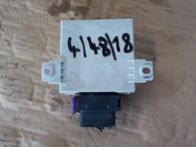 Toyota avensis 2.2 d-cat реле двірник фото №1