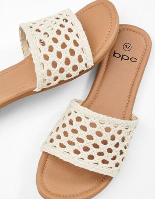 KLAPKI Z AŻUROWY WZOREM__41