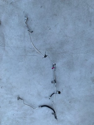 Renault megane iv шланг кондиционера 924403833r фото №1