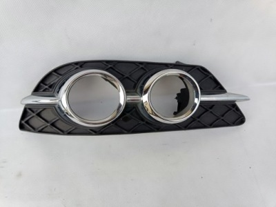 Mercedes w204 решітка протитуманної фари права a2048803524 фото №1