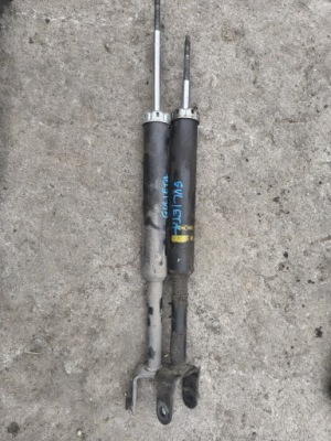 Alfa romeo giulietta комплект амортизаторів задніх фото №1