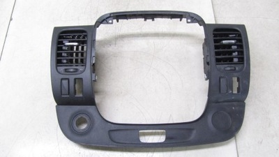 Trafic vivaro iii рамка радио решётки 682607479r фото №1