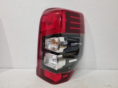 FARO PARTE TRASERA DERECHA MITSUBISHI L200 RESTYLING 8330B214  