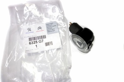 Лампа дзеркало права citroen c3 c4 picasso 6325g7 фото №1