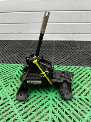 Bmw x1 f48 f49 8666166 домкрат перемикання передач / верхній фото №1