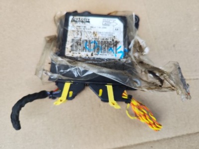 Модуль подушек citroen c3 ii 2015 9803832380 фото №1